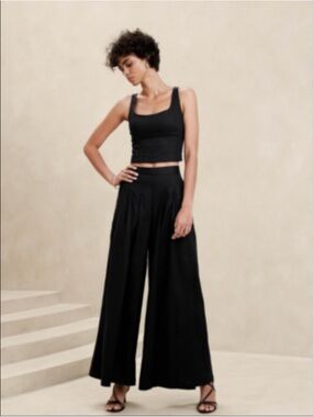 Banana Republic Wide-Leg linen blend pants